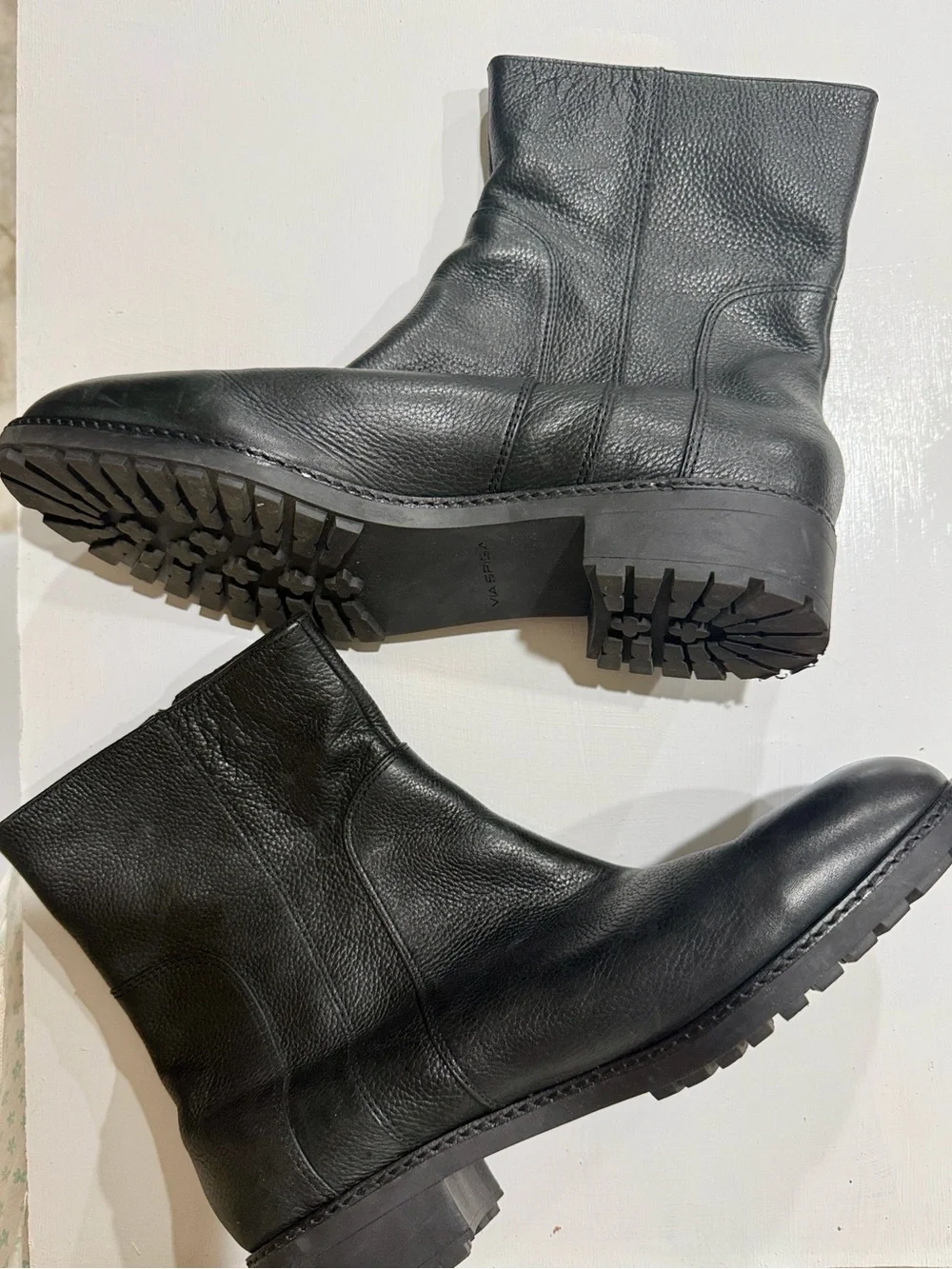 Via Spiga Black Leather outer side Zip-Up Ankle Boots size 11